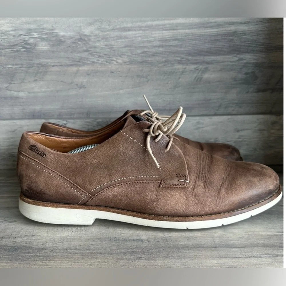 Clarks authentic 1825